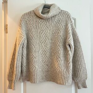 a new day - Textured Knit Turtleneck Sweater - Cream - size small pre loved